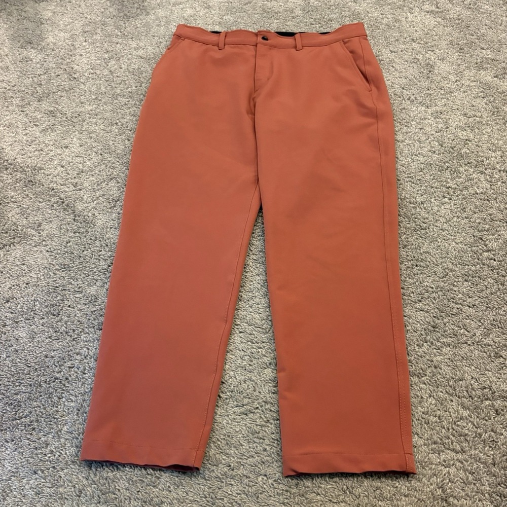 NIKE Utility Standard Fit Repel Water Repellent Stretch Golf Pants Sz 38x30 Pink